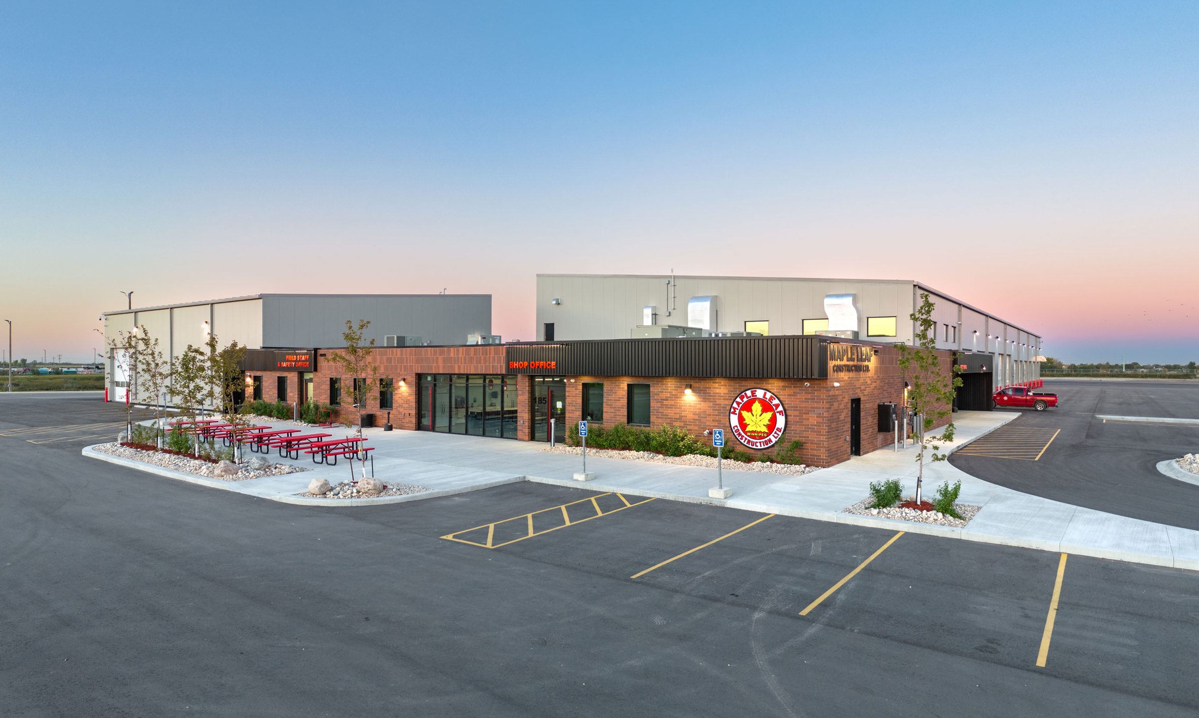 Maple Leaf Construction – New Maintenance Facility - Akman Construction