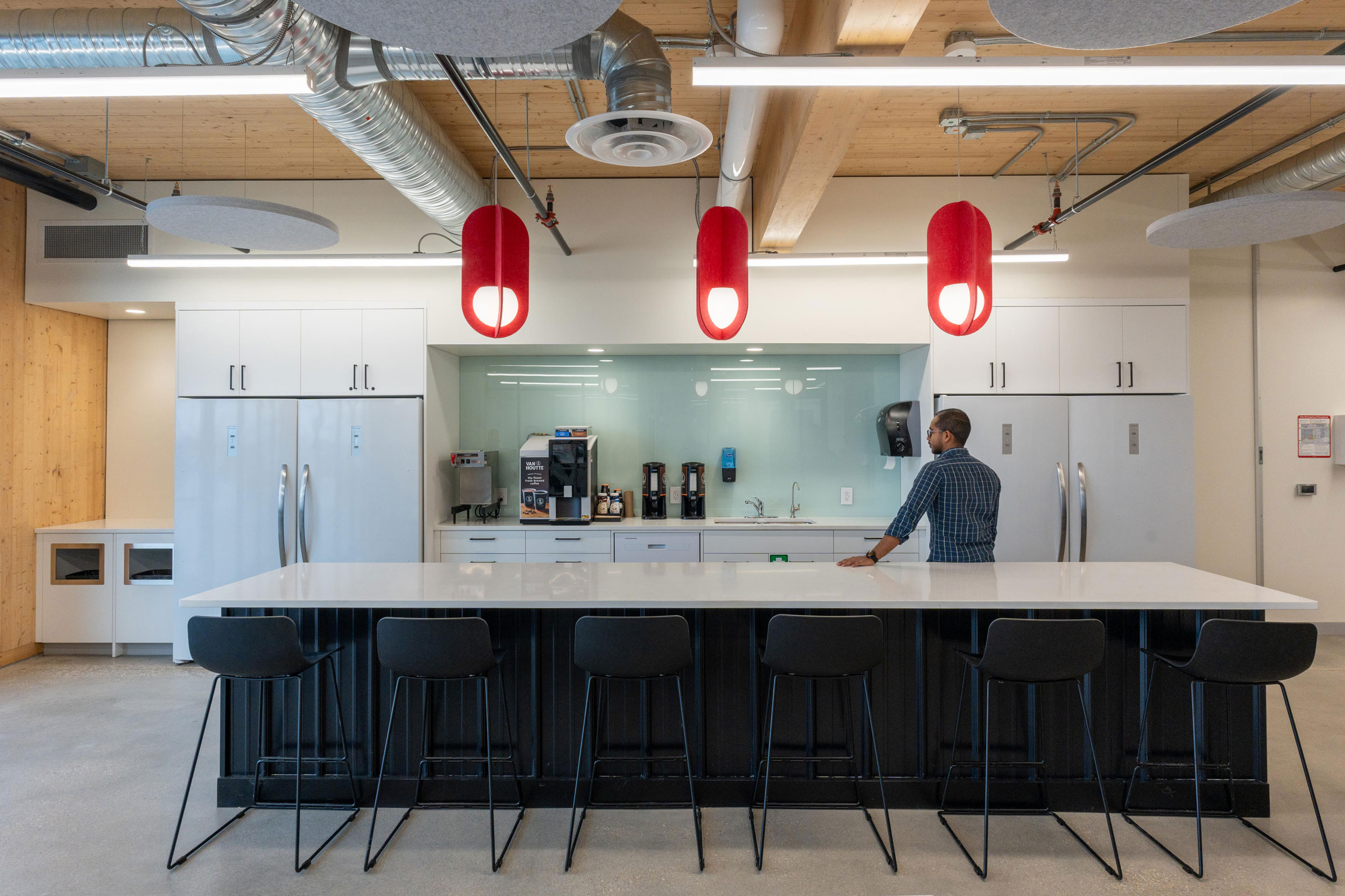 Maple Leaf Construction – New Maintenance Facility - Akman Construction